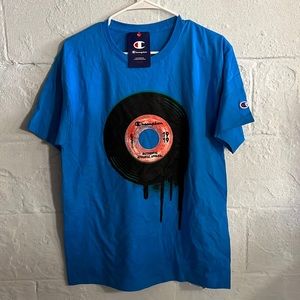 BRAND NEW Mens Champion Graphic Tee